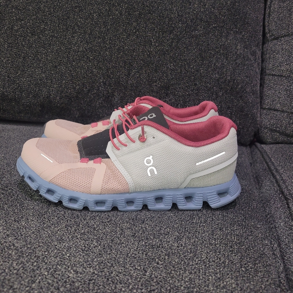 ON Cloud 5 Ice Prairie US Size 8 Womens Running Shoes Jogging Good Tread